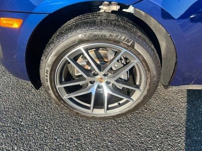 2023 Porsche Macan AWD