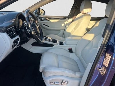 2023 Porsche Macan AWD