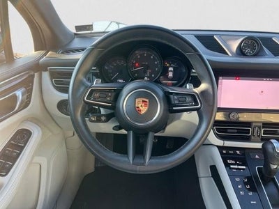 2023 Porsche Macan AWD