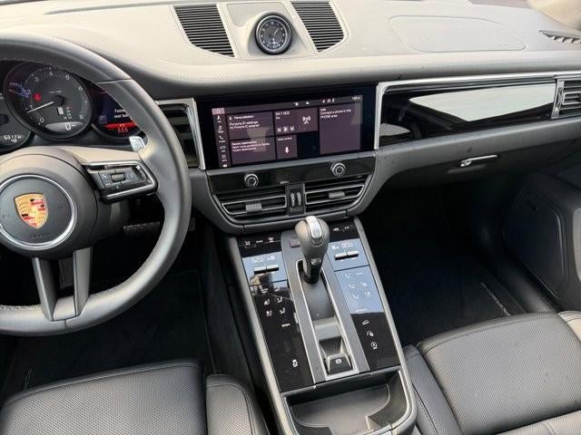 2023 Porsche Macan AWD