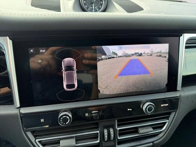 2023 Porsche Macan AWD