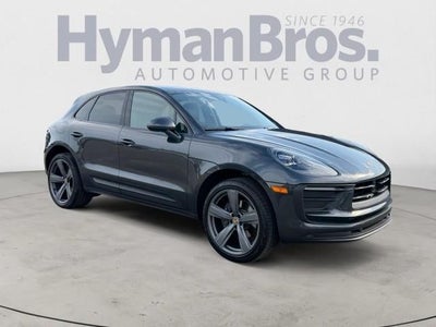 2023 Porsche Macan AWD