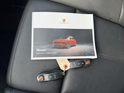2023 Porsche Macan AWD
