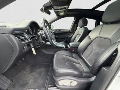 2021 Porsche Macan AWD