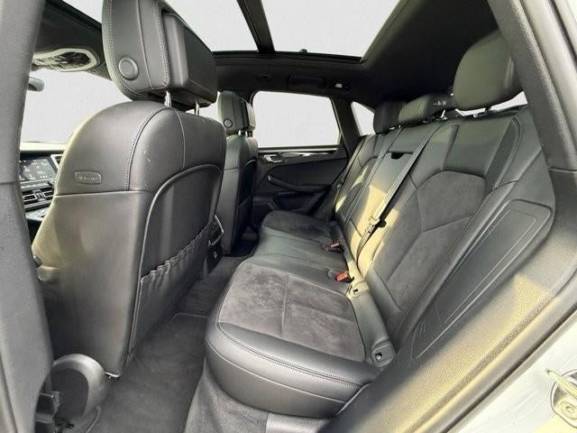 2021 Porsche Macan AWD