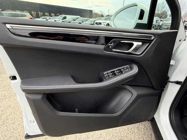 2021 Porsche Macan AWD