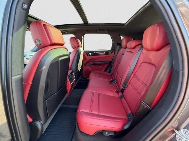 2022 Porsche Cayenne AWD