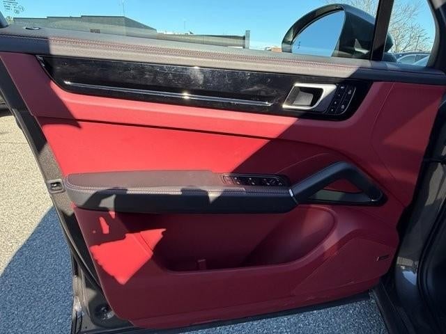 2022 Porsche Cayenne AWD