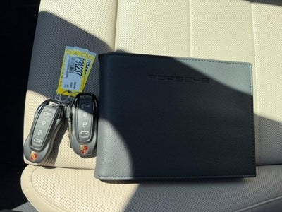 2025 Porsche Macan Electric 4 AWD