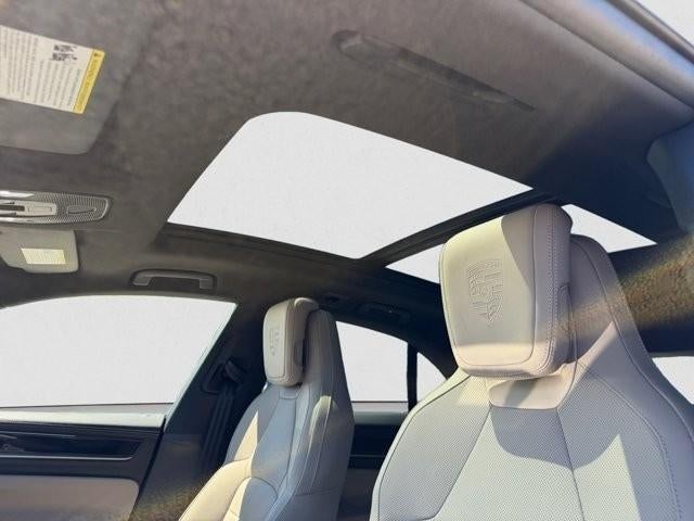 2025 Porsche Macan Electric 4 AWD
