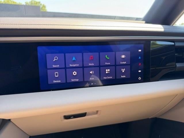 2025 Porsche Macan Electric 4 AWD