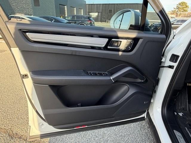 2023 Porsche Cayenne Platinum Edition Coupe AWD