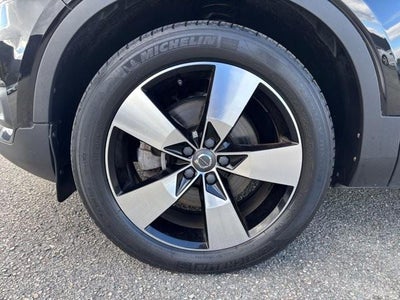 2021 Volvo XC40 T5 AWD Momentum