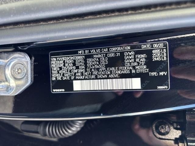 2021 Volvo XC40 T5 AWD Momentum