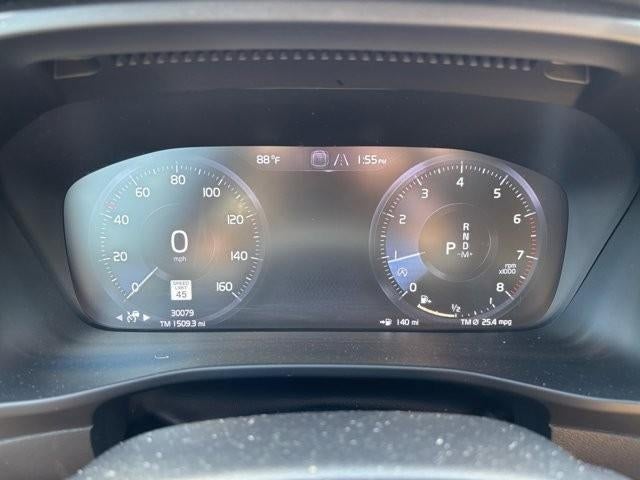 2019 Volvo XC40 T5 AWD Momentum