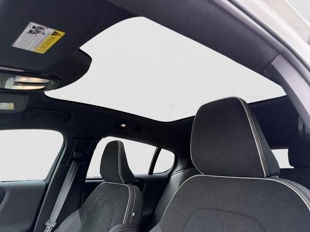 2023 Volvo C40 Recharge Pure Electric Twin eAWD Ultimate