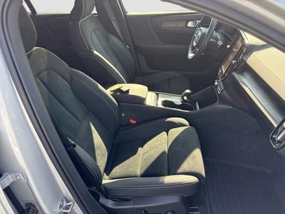 2024 Volvo C40 Recharge Pure Electric Twin AWD Ultimate