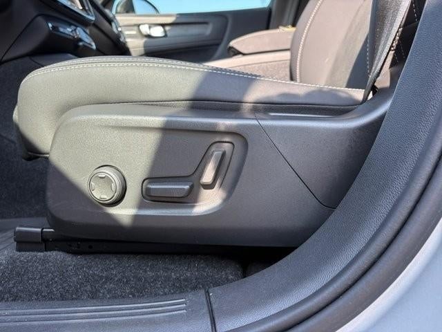 2024 Volvo C40 Recharge Pure Electric Twin AWD Ultimate