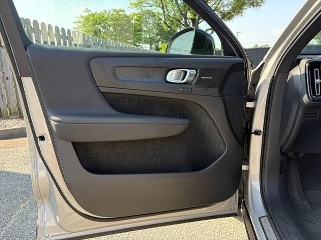 2024 Volvo C40 Recharge Pure Electric Twin AWD Ultimate