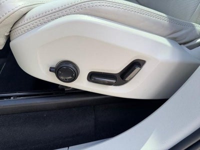 2024 Volvo XC90 Recharge Plug-In Hybrid T8 eAWD PHEV Ultimate Bright Theme 7P