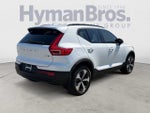 2023 Volvo XC40 B5 AWD Plus Dark Theme