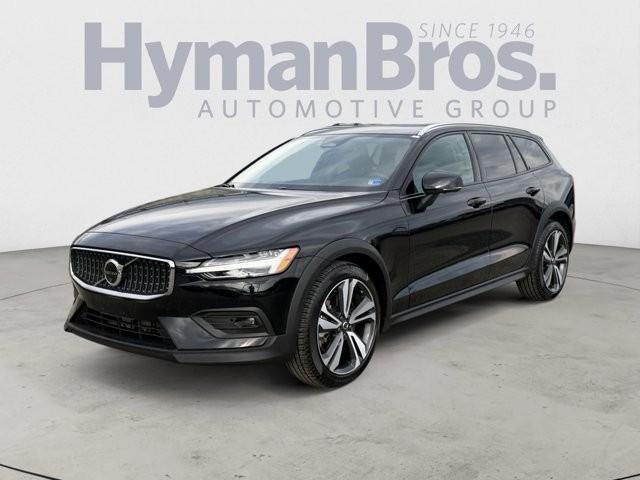2025 Volvo V60 Cross Country B5 AWD Plus