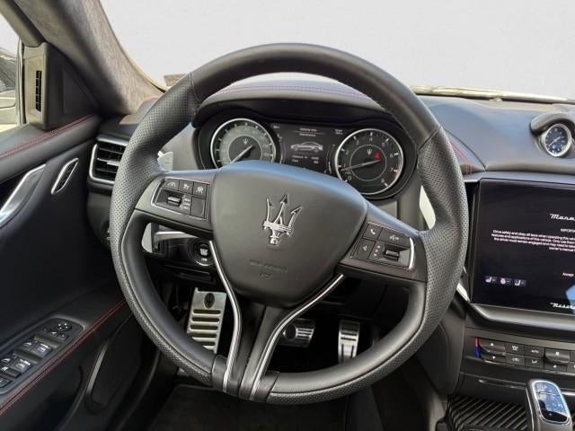 2023 Maserati Ghibli Modena Q4 AWD