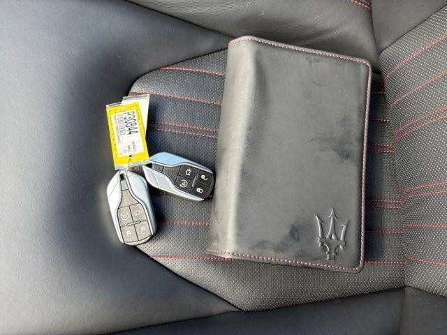 2022 Maserati Ghibli Modena Q4 3.0L