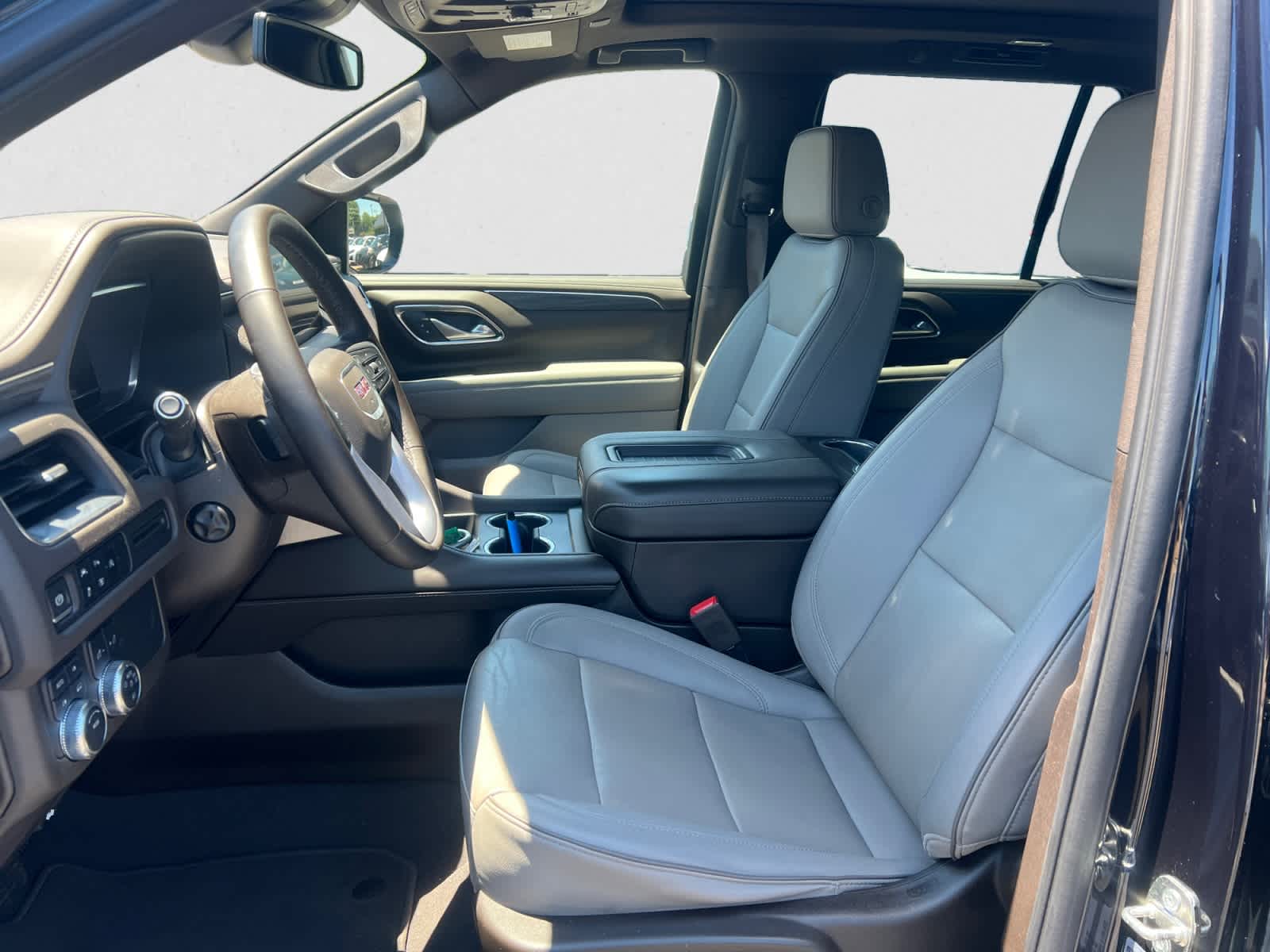 2023 GMC Yukon 4WD 4dr SLT
