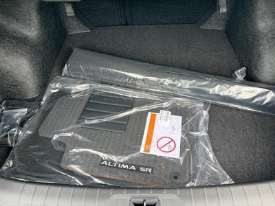 2025 Nissan Altima SR