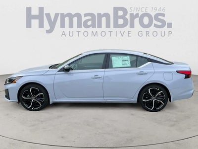 2025 Nissan Altima SR