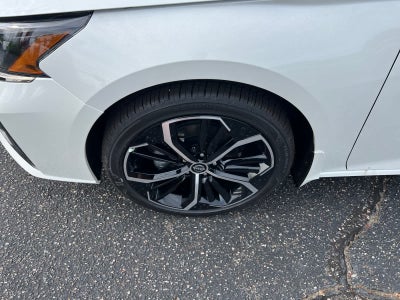 2025 Nissan Altima SR