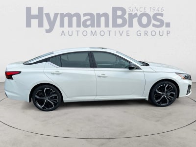 2025 Nissan Altima SR