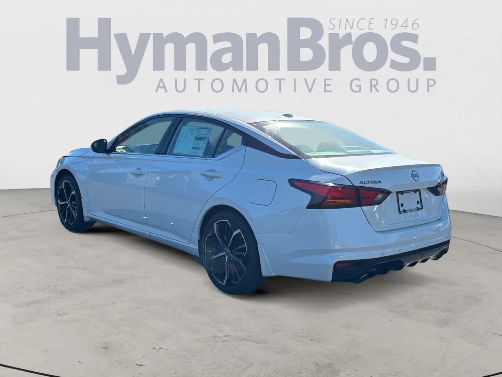 2025 Nissan Altima SR