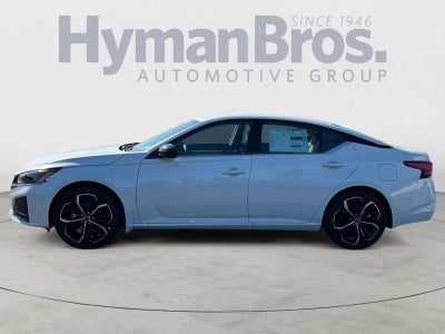 2025 Nissan Altima SR