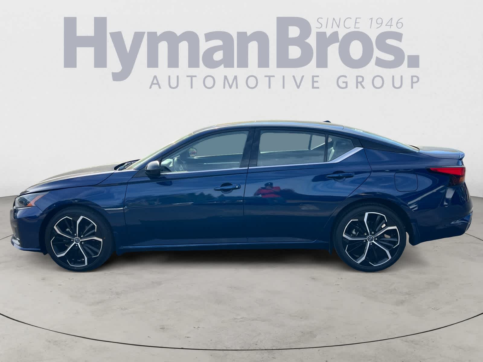 2023 Nissan Altima SR