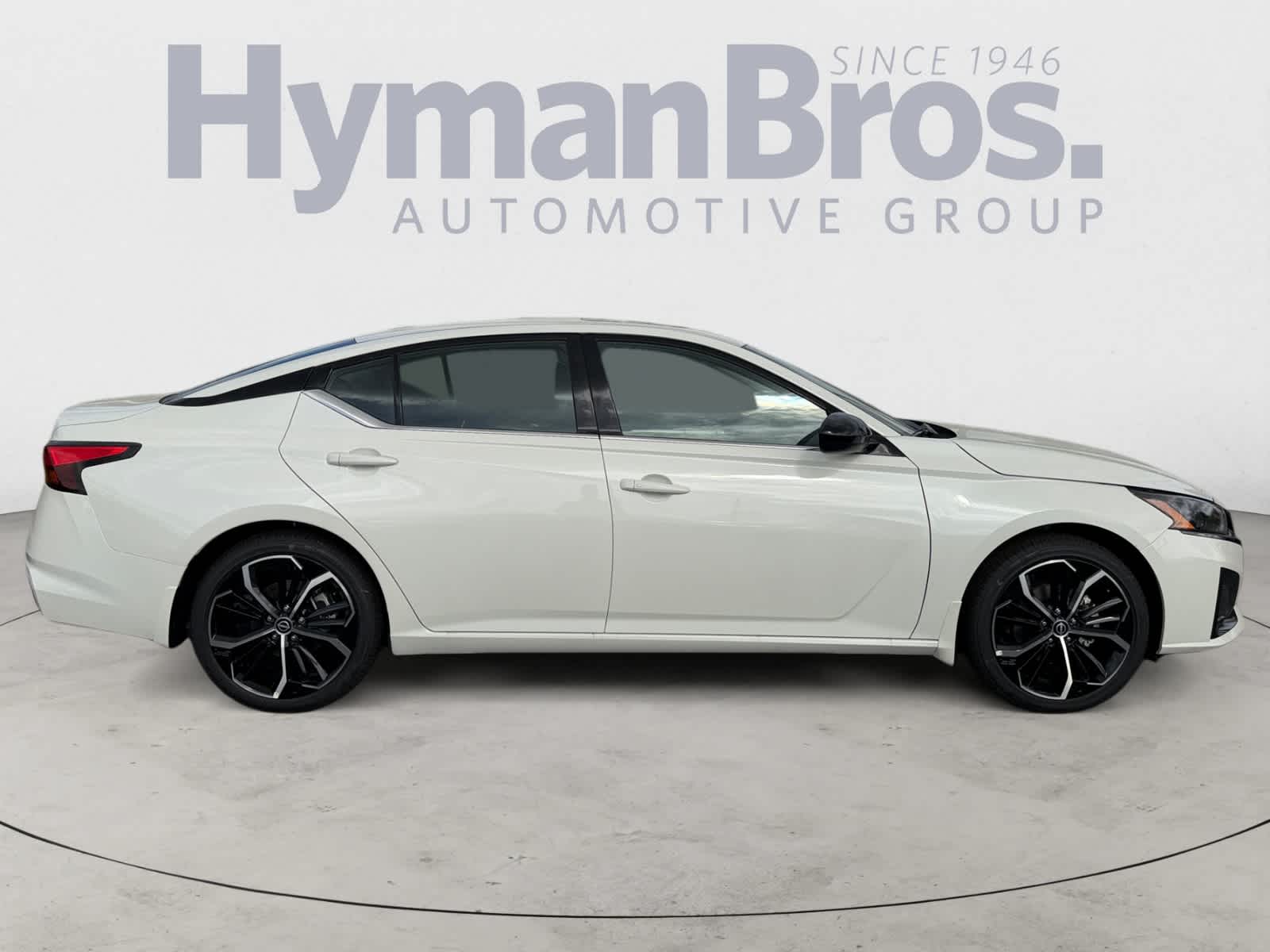 2025 Nissan Altima SR