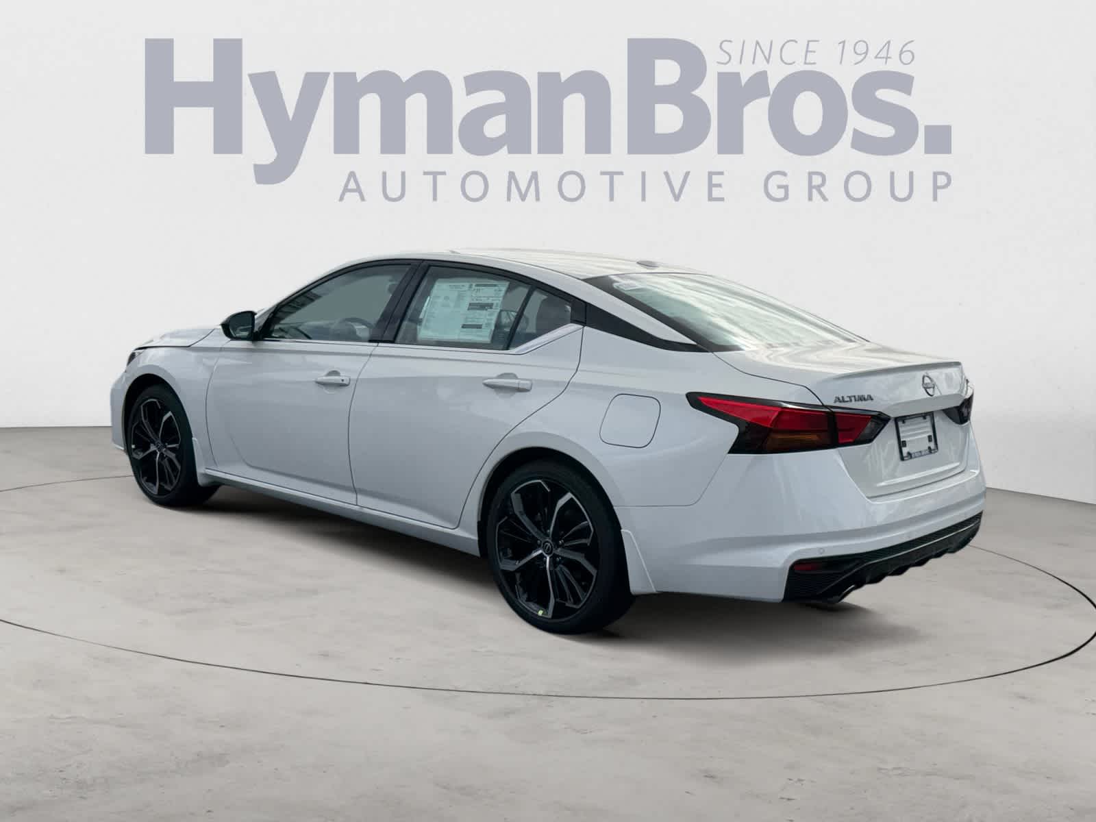 2025 Nissan Altima SR