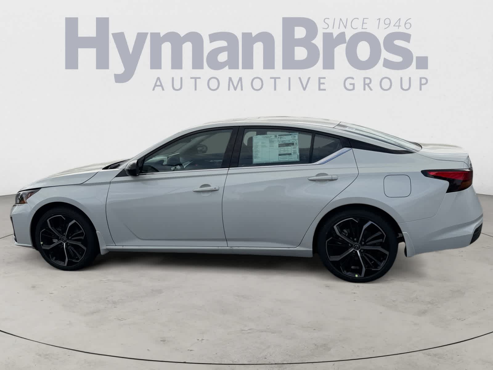 2025 Nissan Altima SR