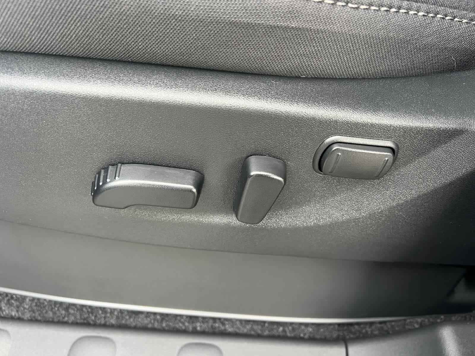 2025 Nissan Frontier Crew Cab SV