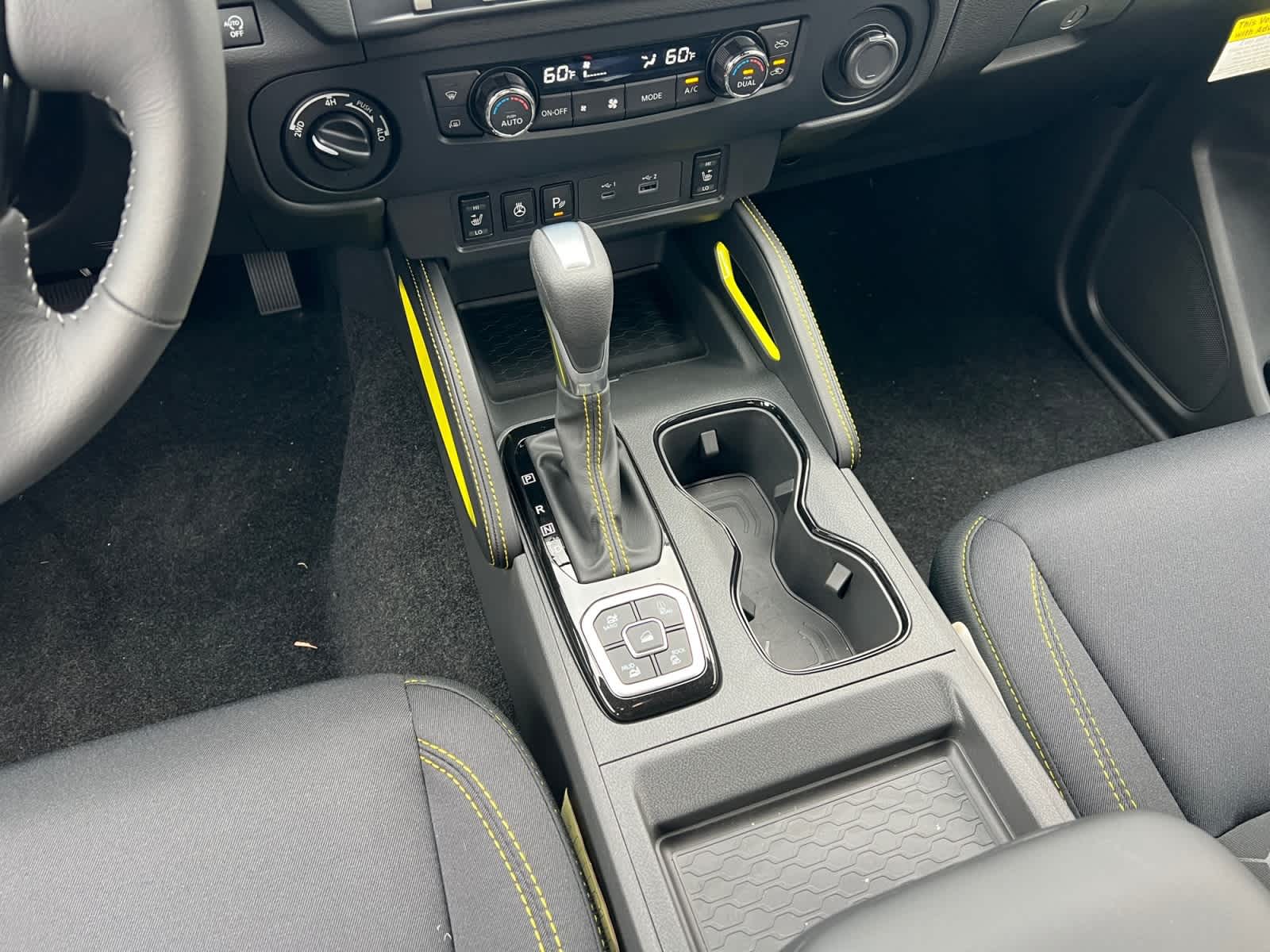 2027 Nissan Frontier Crew Cab SV