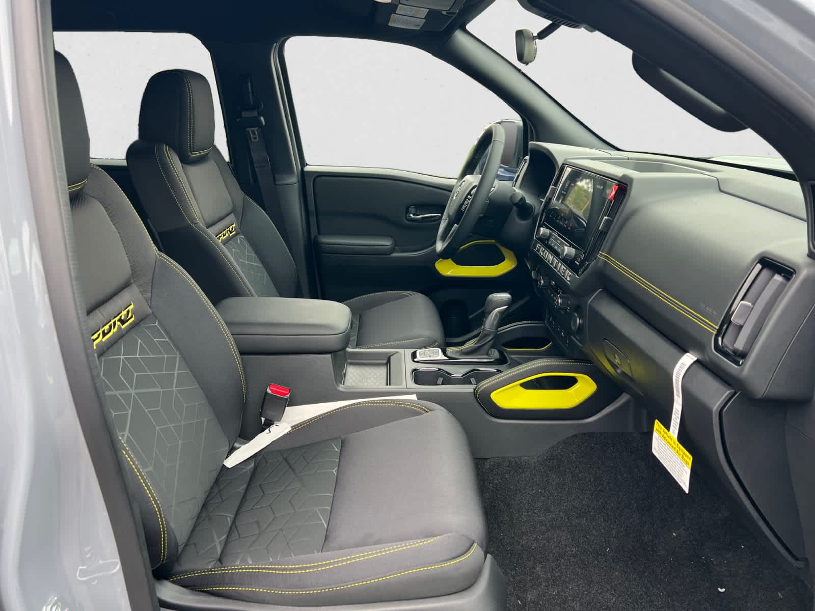 2027 Nissan Frontier Crew Cab SV