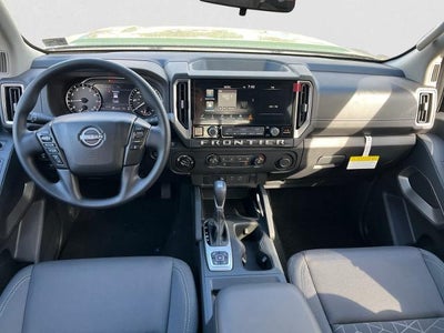 2026 Nissan Frontier Crew Cab SV