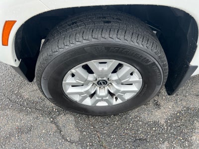 2024 Nissan Frontier Crew Cab SV