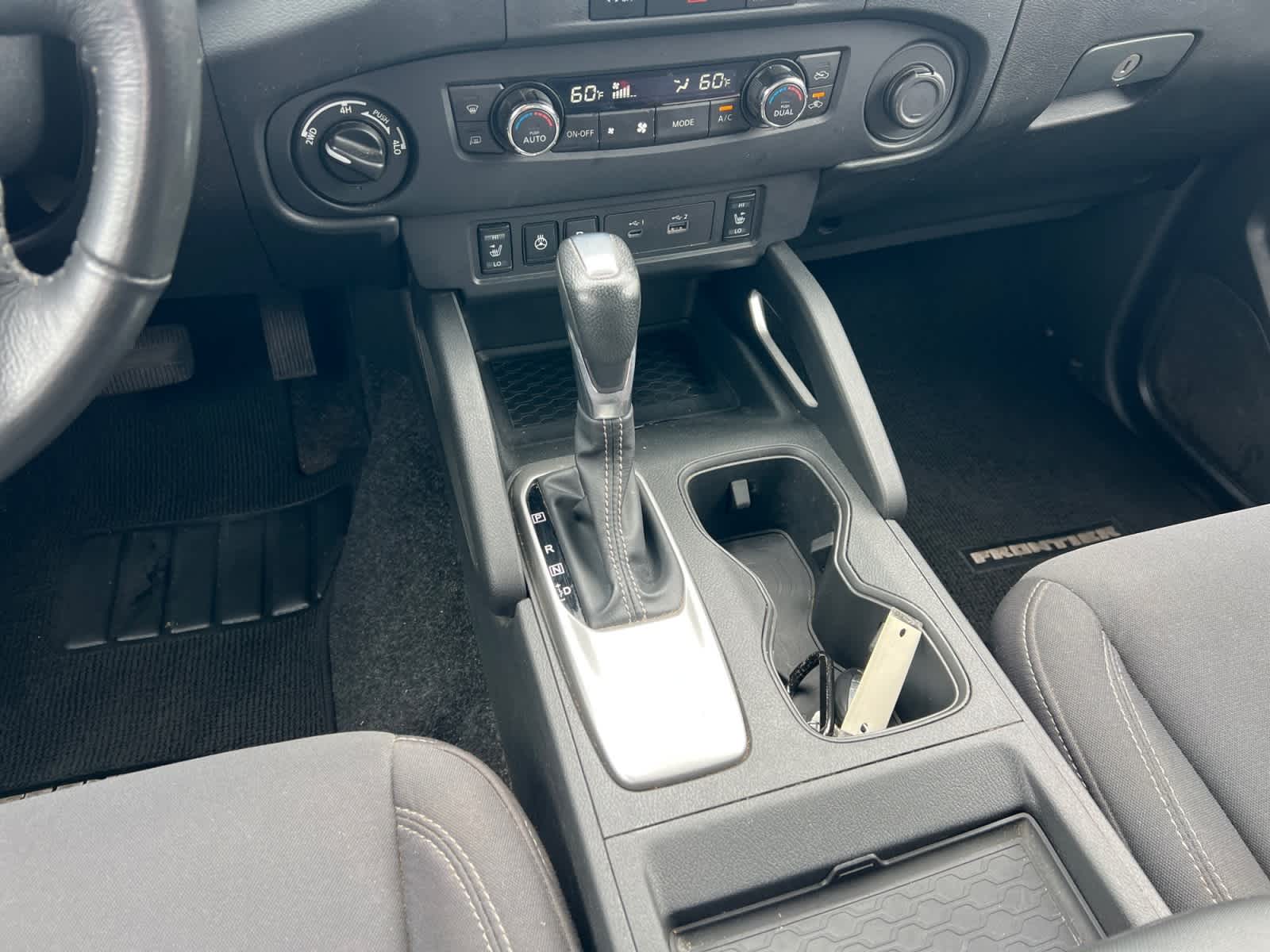 2024 Nissan Frontier Crew Cab SV