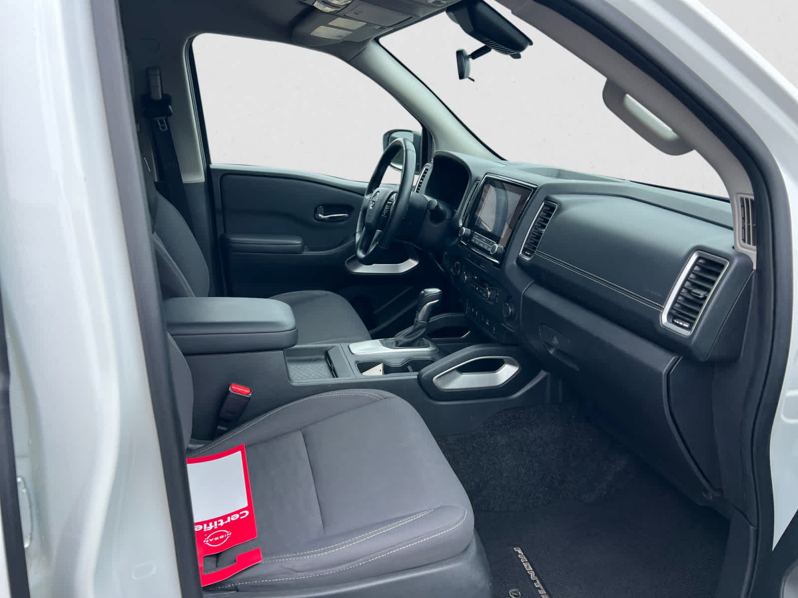 2024 Nissan Frontier Crew Cab SV