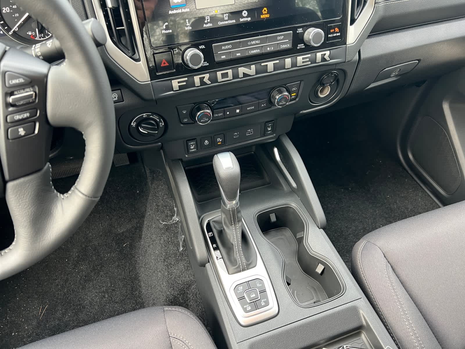 2026 Nissan Frontier Crew Cab SV