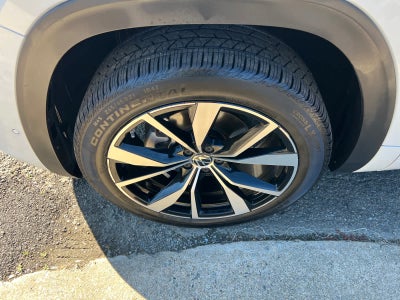 2024 Volkswagen Atlas 2.0T SEL Premium R-Line 4MOTION