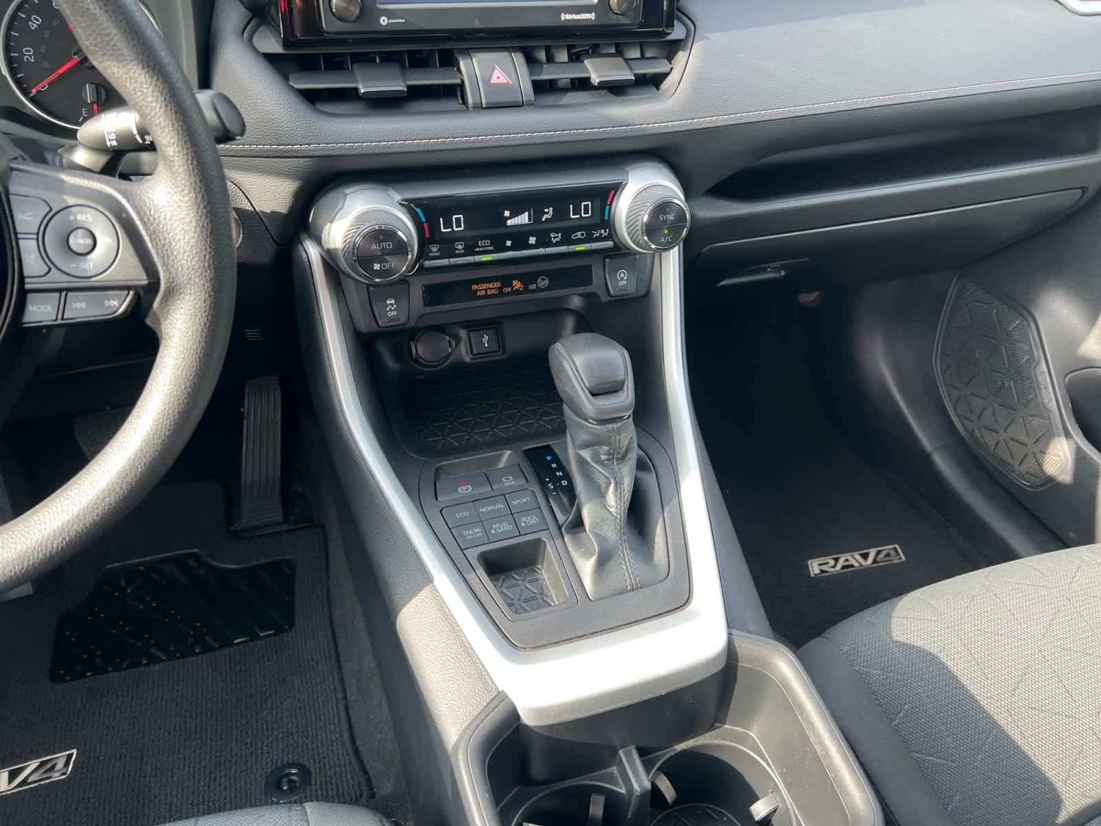 2022 Toyota RAV4 XLE AWD (Natl)