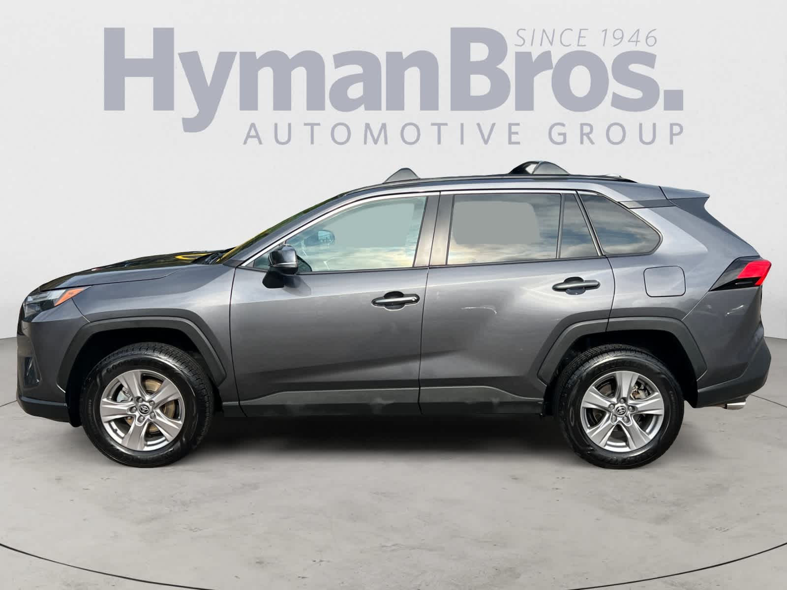 2022 Toyota RAV4 XLE AWD (Natl)